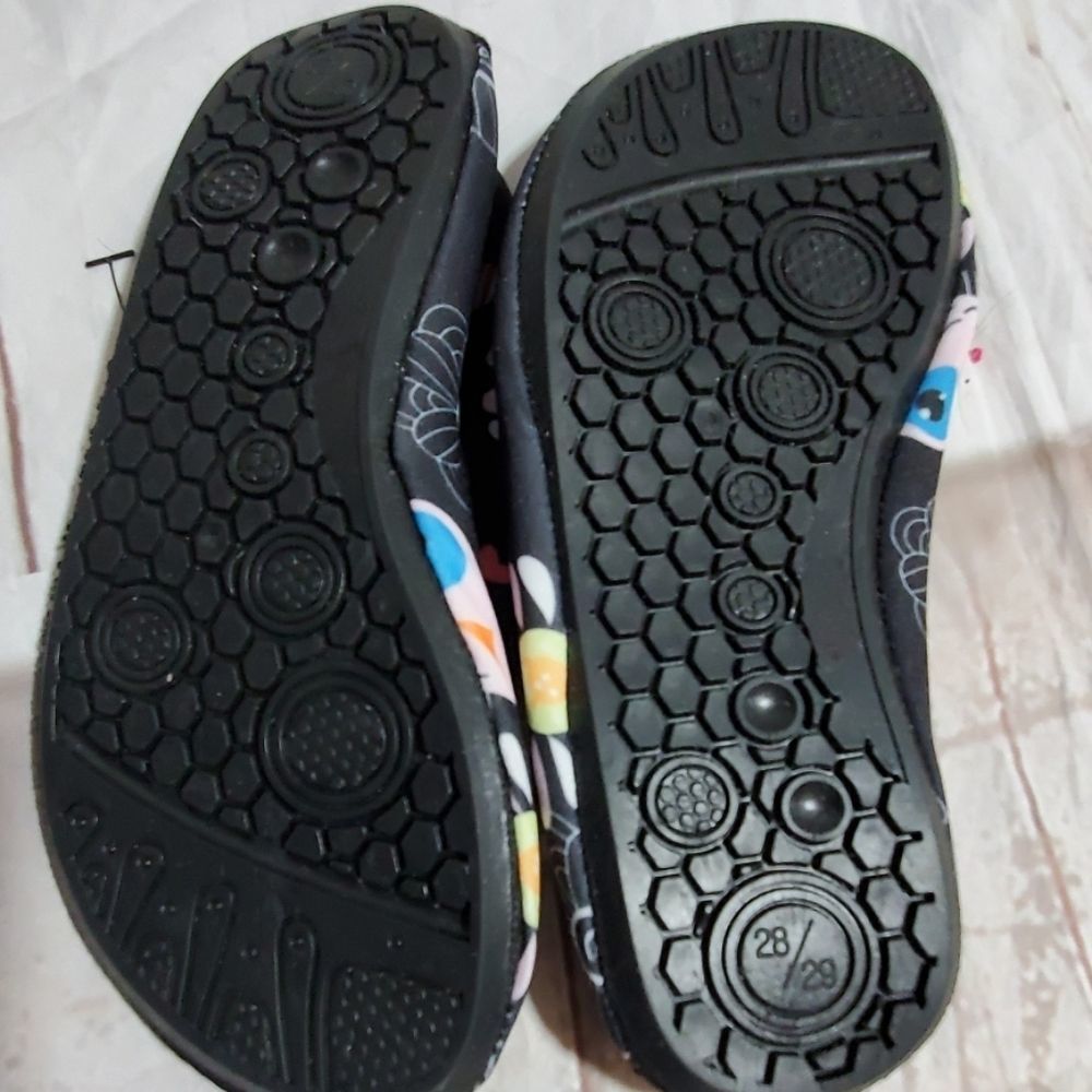 Met Water Shoes Black Pink Cat Flowers Size 28/29 - Picture 5 of 5